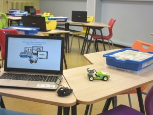Pc portatile e kit robot Lego Wedo