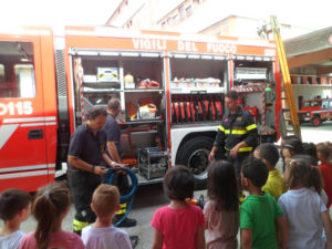 Visita Vigili del Fuoco - Infanzia Garibaldi Sez B- 2018_3