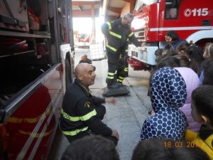 Visita Vigili del Fuoco_Infanzia Garibaldi-Sez A_2019_5